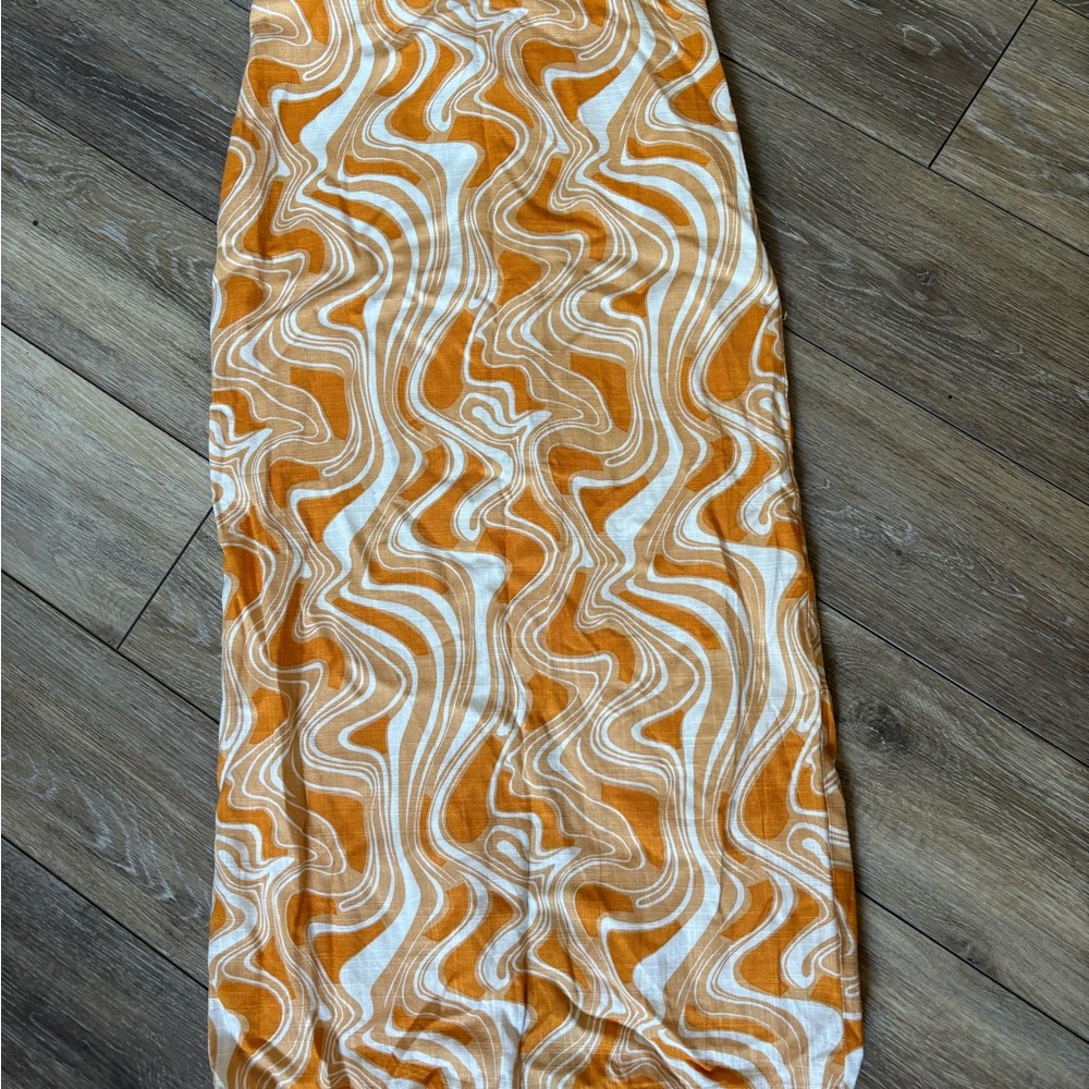 Caara- XS- women’s Orange and White Swirl Pattern Skirt-new with tags